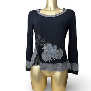 Black & grey patchwork long sleeves top (M/L)