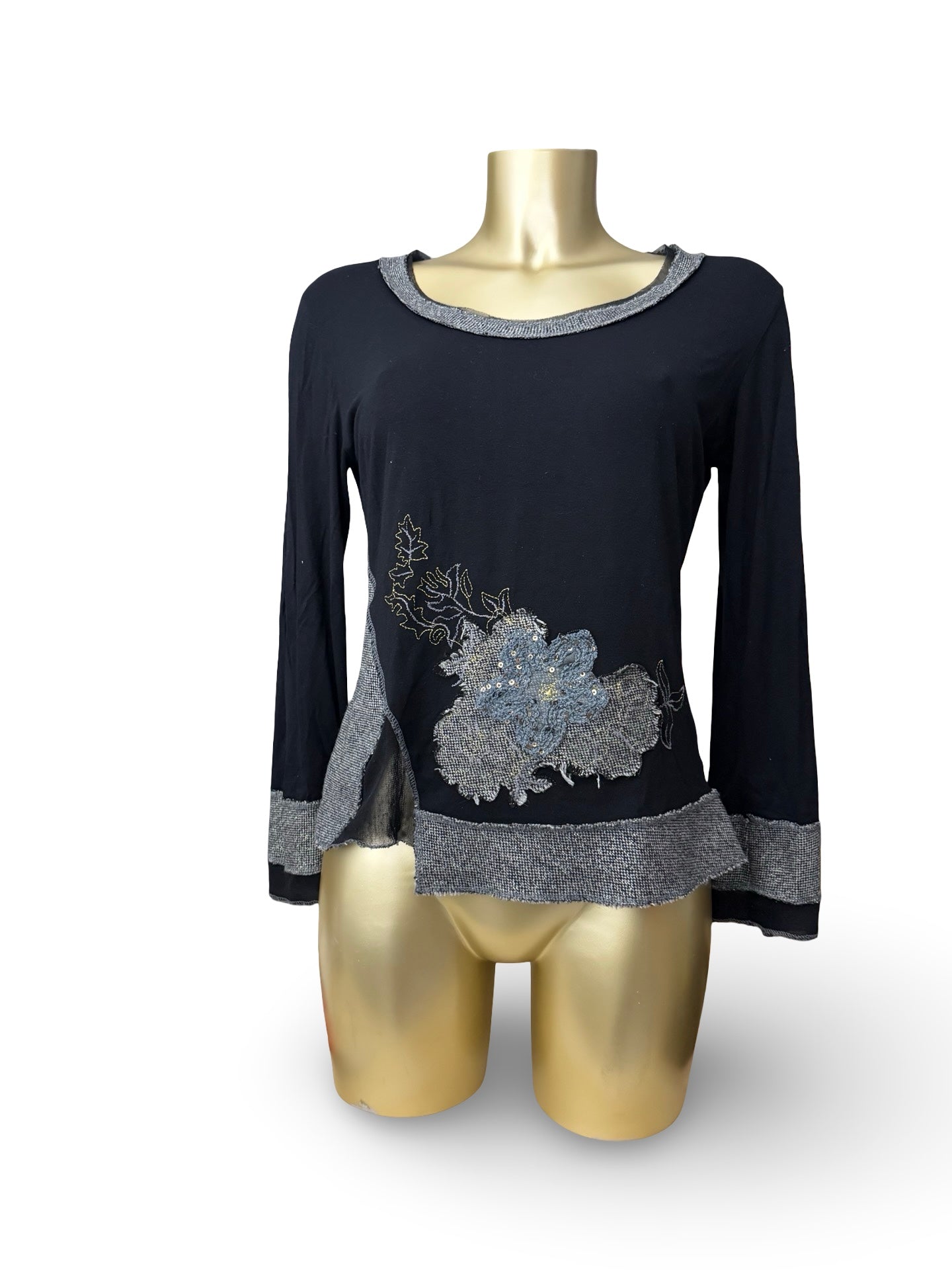 Black & grey patchwork long sleeves top (M/L)