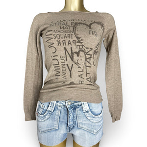 Khaki graphic super soft jumper (S)