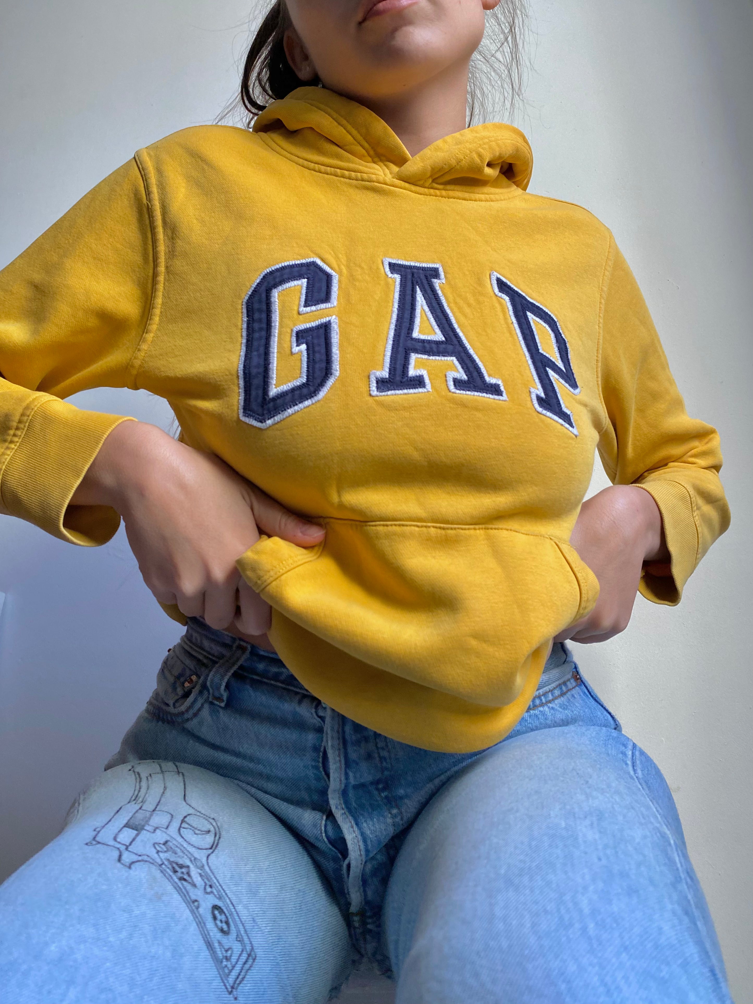 Yellow logo hoodie (XS) – SK VINTAGE
